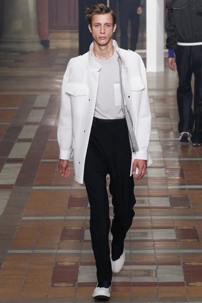 Look 31